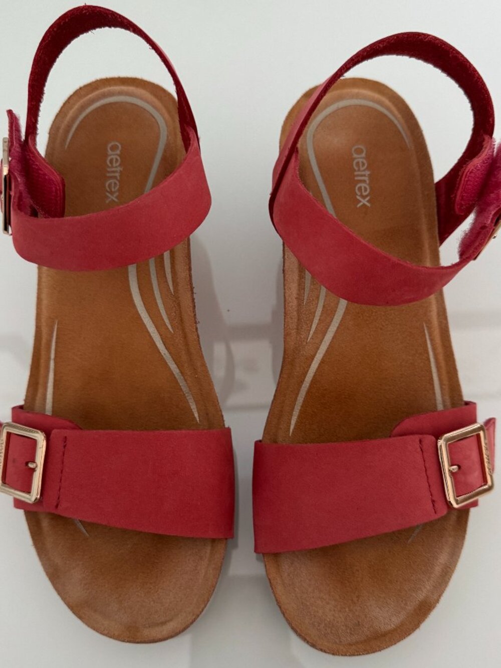 Aetrex Coral Pink Wedge Sandal size 7.5
